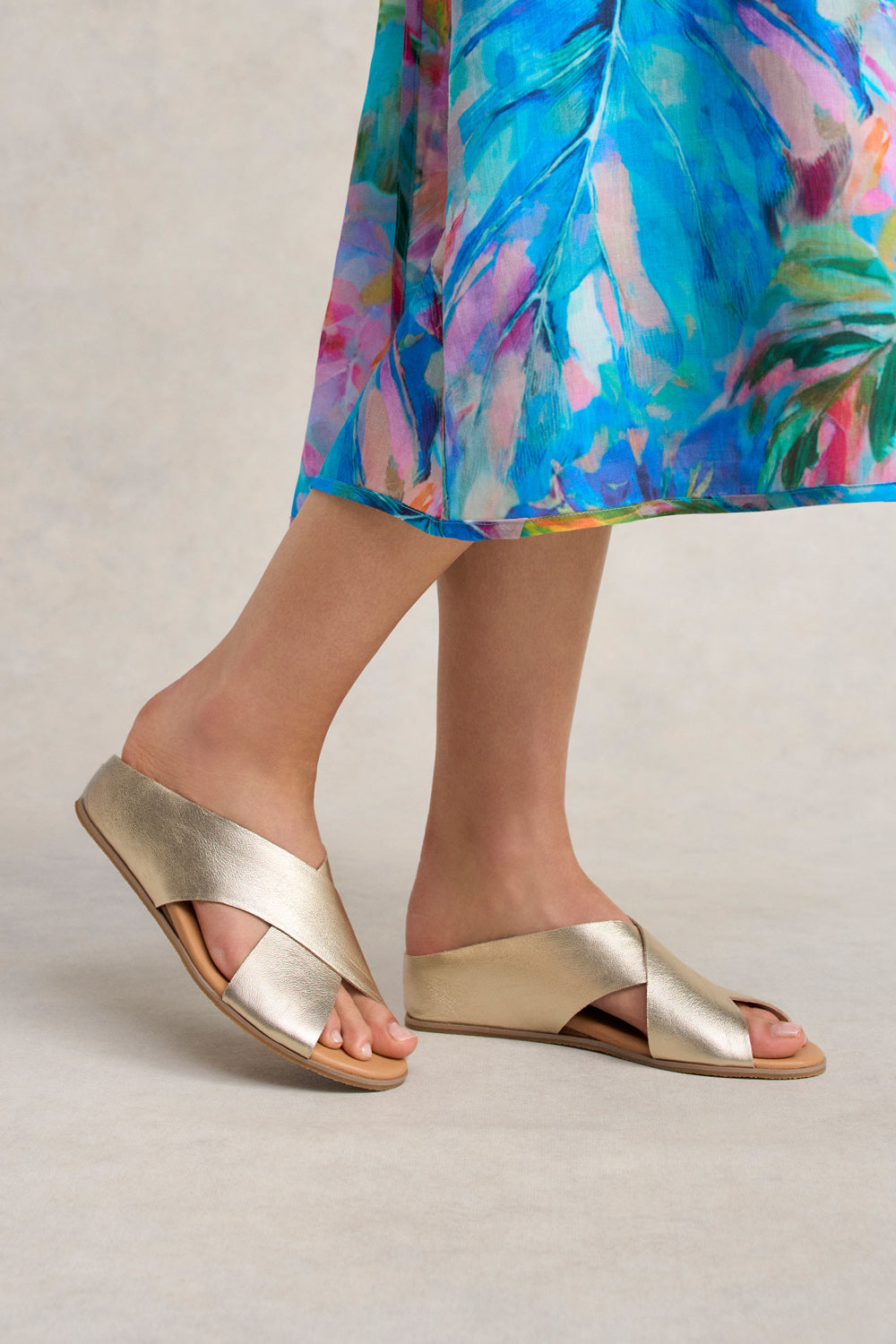 マヤ サンダル - ゴールド