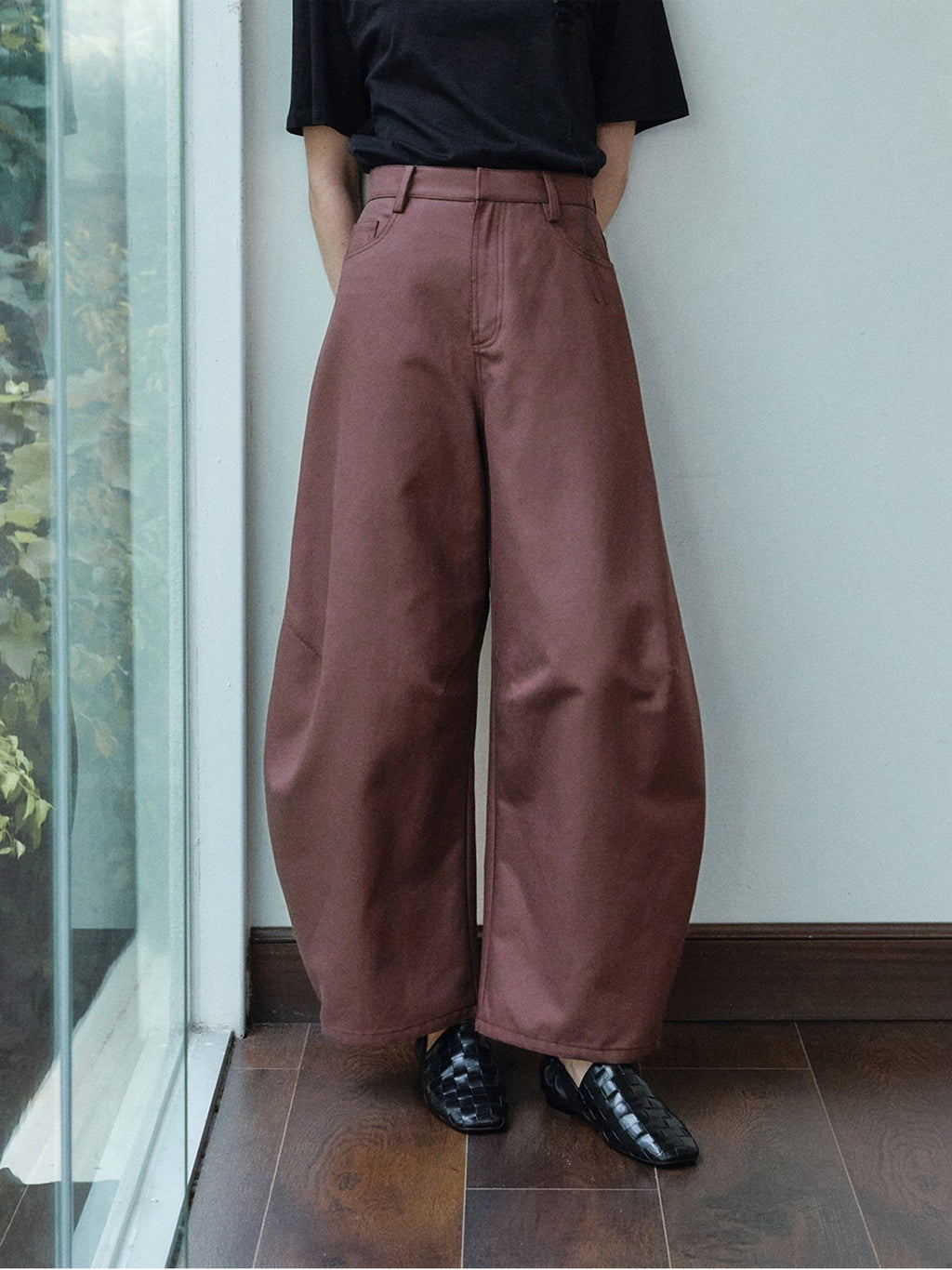カーブシルエットワイドパンツ